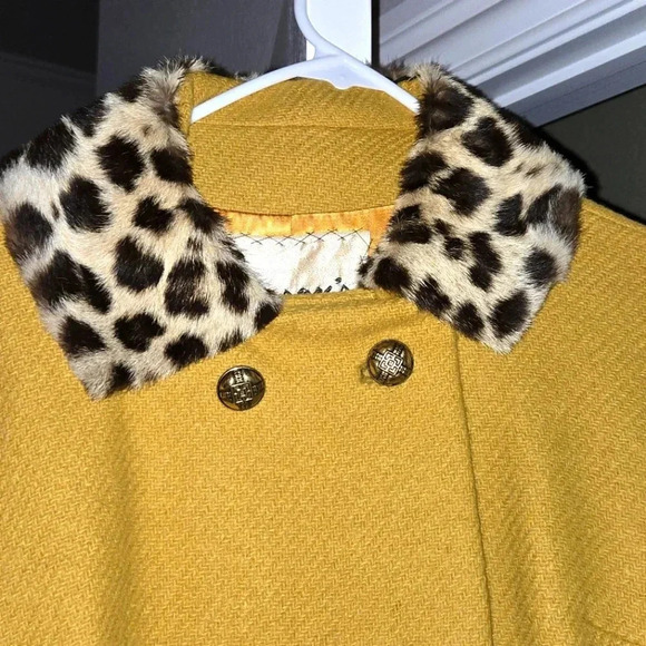 Vintage Mustard Wool Coat with Leopard Print Collar – Berson’s - Picture 3 of 8